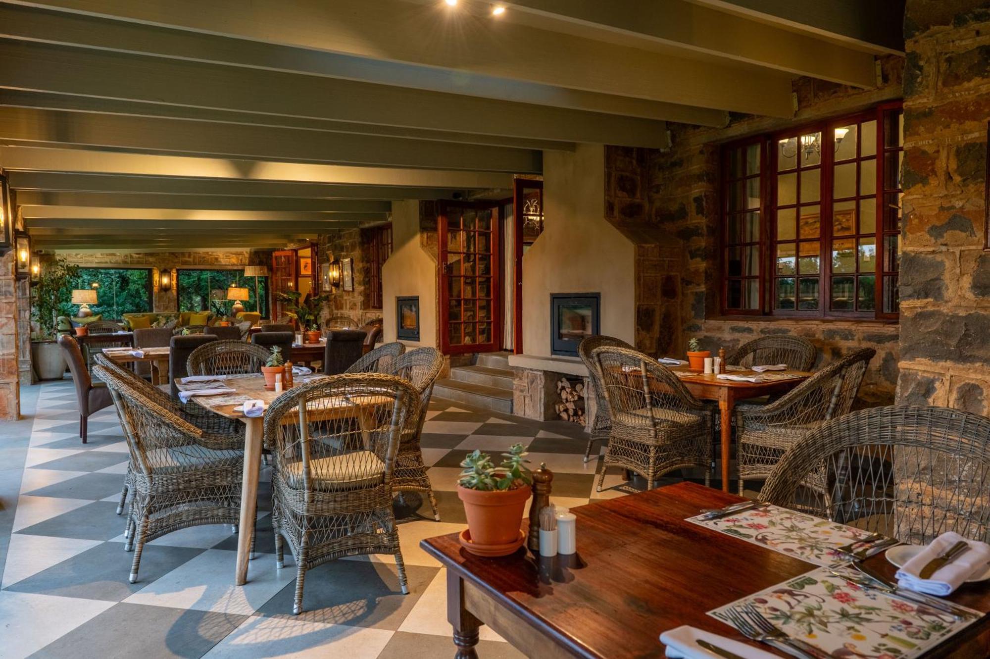 Walkersons Hotel & Spa Dullstroom Extérieur photo