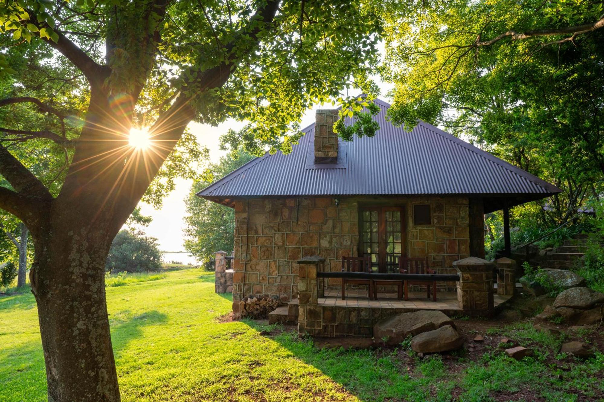 Walkersons Hotel & Spa Dullstroom Extérieur photo