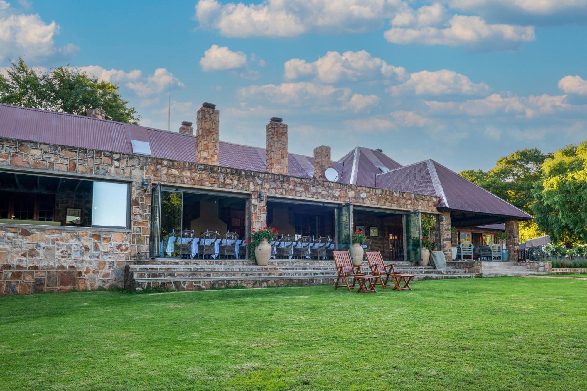 Walkersons Hotel & Spa Dullstroom Extérieur photo