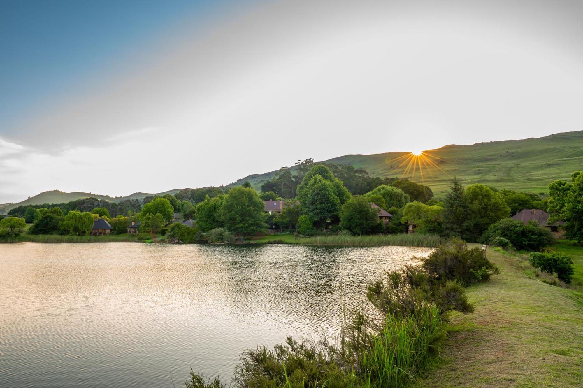 Walkersons Hotel & Spa Dullstroom Extérieur photo