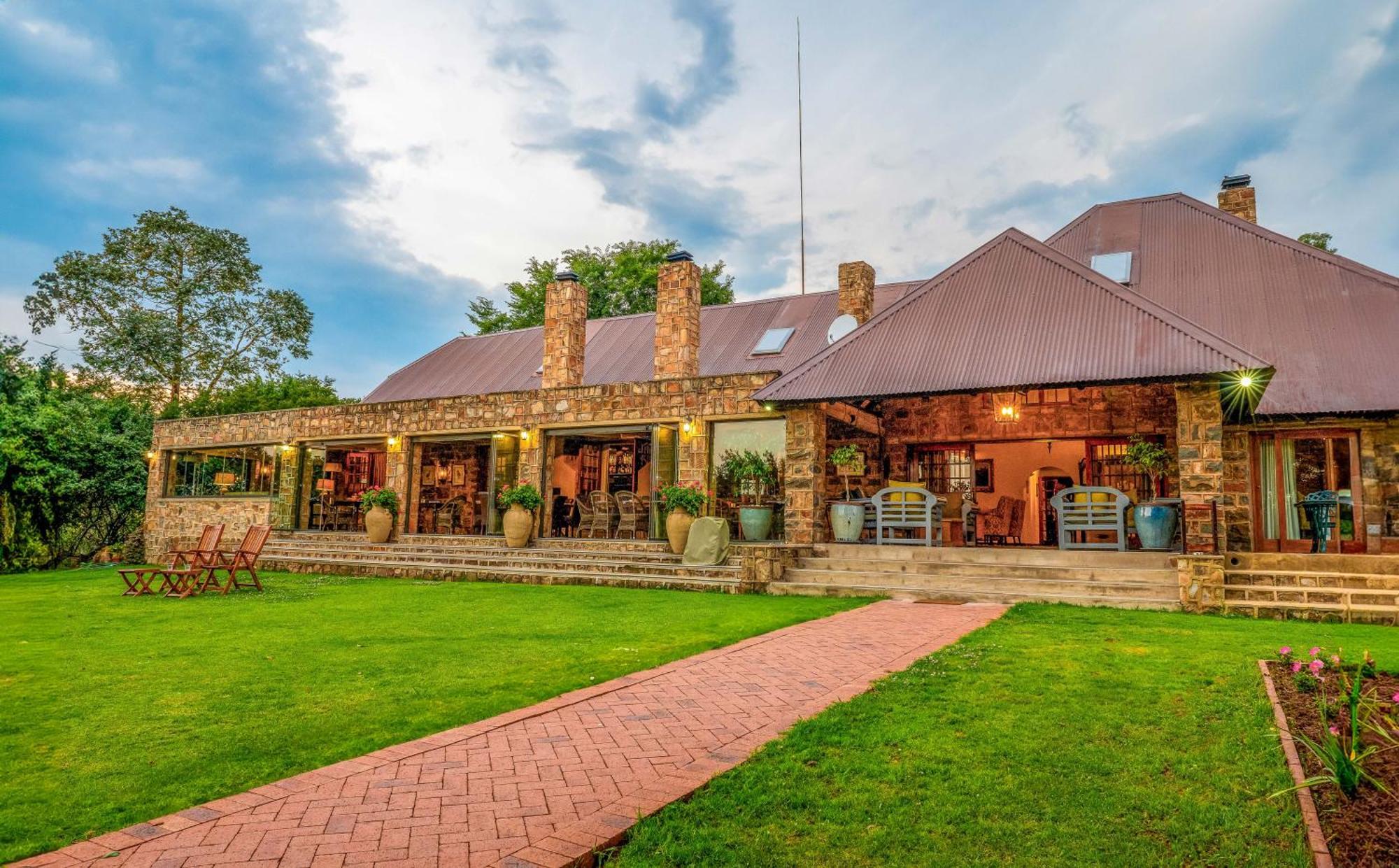 Walkersons Hotel & Spa Dullstroom Extérieur photo